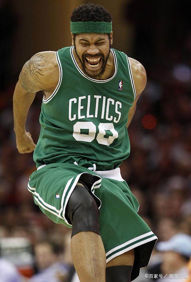 爱游戏官网-费德勒连续三场比赛得分超过突破纪录，皇家马德里挑战极限！-爱游戏官网