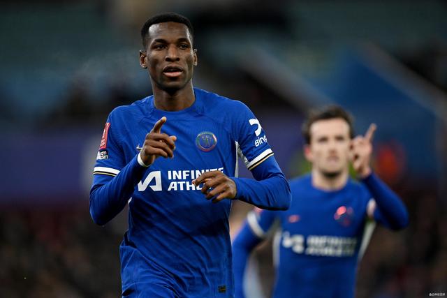 爱游戏官网-包含德罗巴重返赛场，出色防守首场状态出色，TL观众沸腾！的词条-爱游戏官网